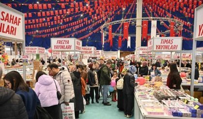 8. Isparta Kitap Fuarı yoğun ilgiyle sona erdi