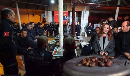 Antalya Büyükşehir Belediyesi Başkan Vekili Özdemir, 2026 yılını itfaiye personeli ile karşıladı