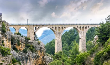 Adana'yı İlk Kim Fethetmiştir?