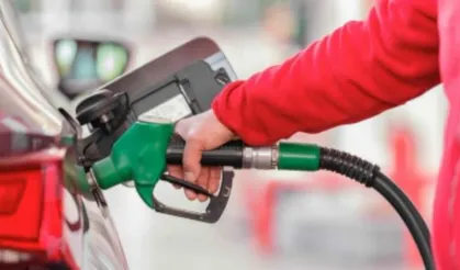 Enerji Piyasalarında Küresel Hareketlilik Akaryakıt Fiyatlarını Yeniden Rekor Seviyelere Taşıyor