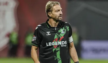 Caner Erkin futbolu bıraktı!
