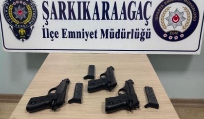 Isparta'da ruhsatsız silah operasyonu!