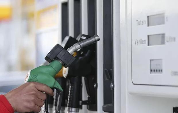 Bu gece Antalya'da akaryakıt fiyatları değişecek!