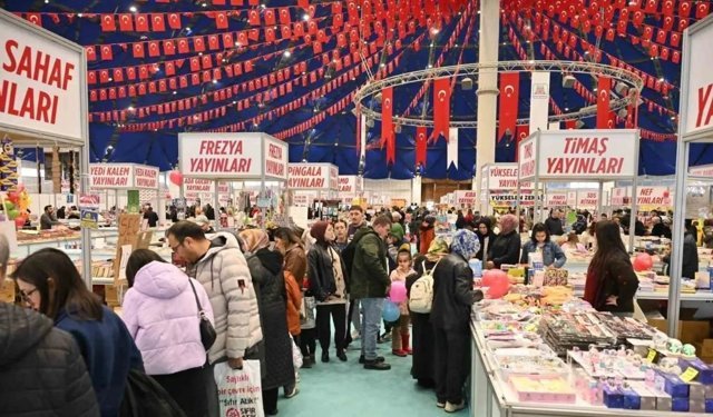 8. Isparta Kitap Fuarı yoğun ilgiyle sona erdi