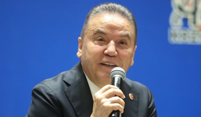 Muhittin Böcek'in sevgilisinin, çaycılıktan memurluğa uzanan süreci