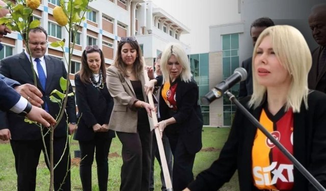 Akdeniz Üniversitesi Rektörü Özlenen Özkan Gazze Sergisi'ne ziyarette bulundu