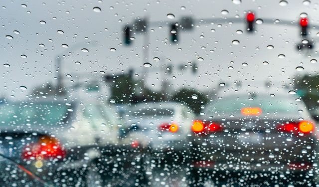 Antalya'da sağanak yağış bekleniyor!