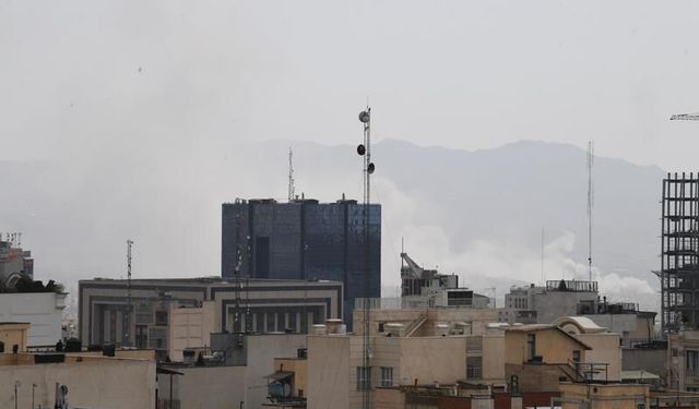 İran'da can kaybı 787’ye yükseldi