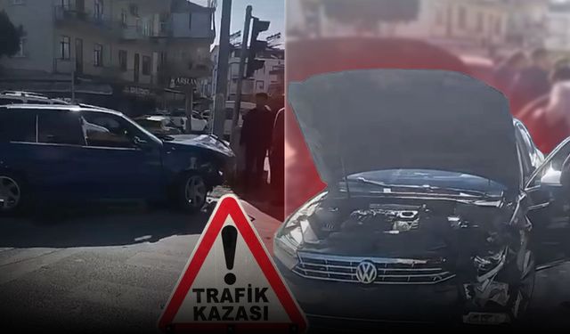 Antalya'da kavşakta korkutan çarpışma!