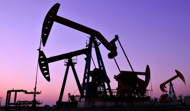 Hürmüz krizi petrolü sıçrattı! Brent 82 doları gördü