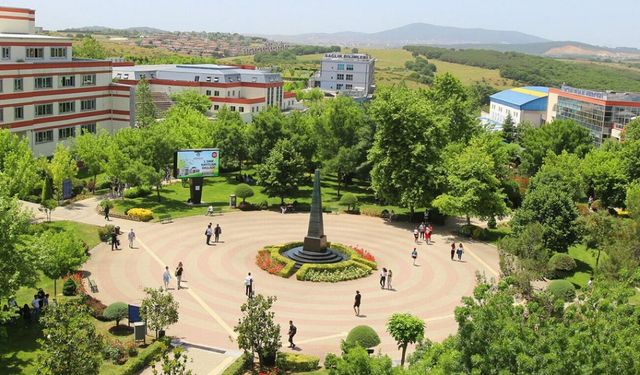 Üniversite Öğrencileri İçin Kariyer Kapıları Açık Kalmaya Devam Ediyor