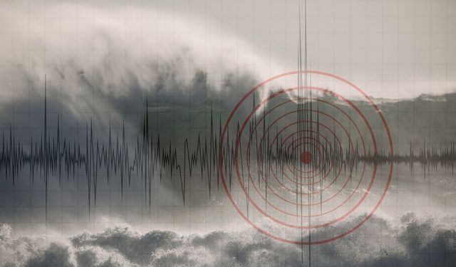 Japonya'da 7,4 büyüklüğünde deprem!