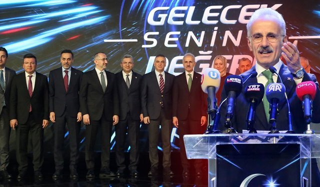 Antalya'da 5G zirvesi: Bakan Uraloğlu verileri açıkladı