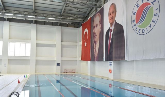 Kepez'de olimpik yüzme havuzunda hijyen ve sağlık