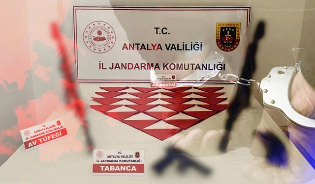 Antalya'da iki adrese baskın: Şüpheliler gözaltında!