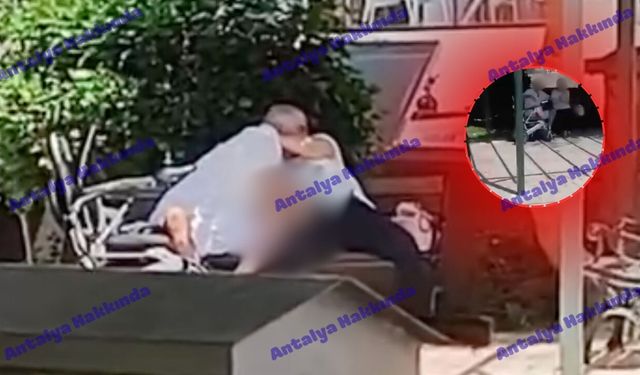 Antalya'da çocuk parkında cinsellik kamerada!