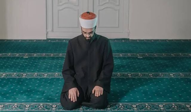 Antalya’da 8 Ağustos Namaz Vakitleri Belli Oldu: İşte Günün Ezan Saatleri