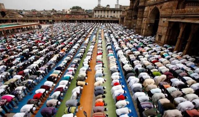 Antalya’da 23 Eylül Namaz Vakitleri Belli Oldu: İşte Günün Ezan Saatleri