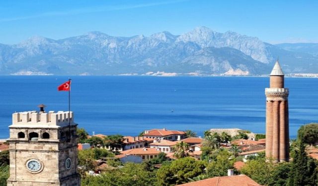 Antalya’da Yeni Bir Hayat Kurmak: Hangi Bölgede Yaşanır?