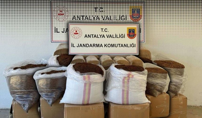 Antalya'da şok yakalama! Otobüste yarım ton ele geçirildi