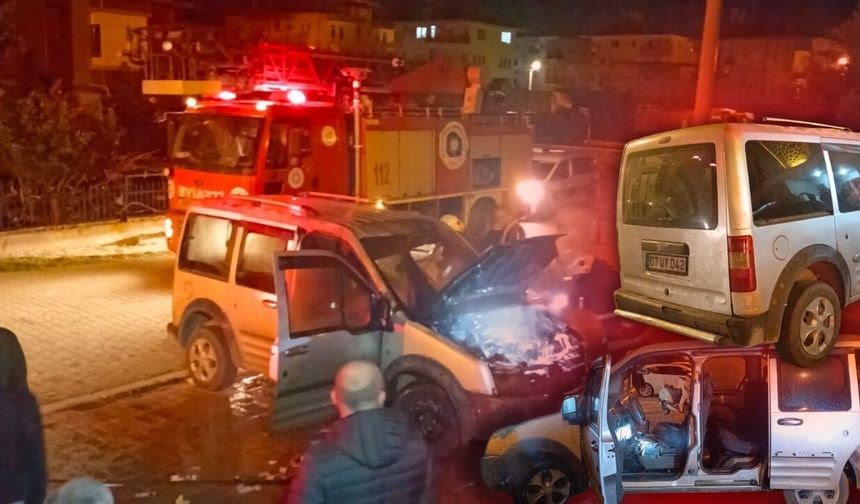 Antalya'da araç yangını korkuttu!