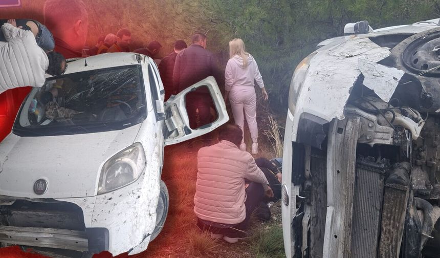 Antalya'da hafif ticari araç şarampole uçtu: 1'i ağır 6 yaralı!