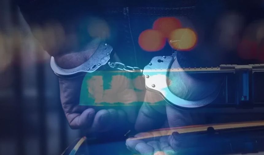 Antalya'da arkadaş kavgasında kan aktı: Göğsünden bıçaklanan genç yaşam savaşı veriyor