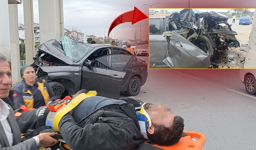 Antalya'da feci kaza: Üst geçide çarpan sürücü ağır yaralandı