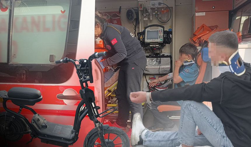 Antalya'da feci kaza: 3'ü çocuk 4 kişi yaralandı