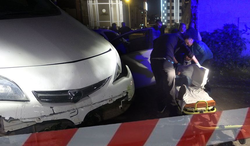 Antalya'da direksiyon başında bayıldı: Ölümle burun buruna geldiler