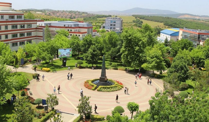 Üniversite Öğrencileri İçin Kariyer Kapıları Açık Kalmaya Devam Ediyor