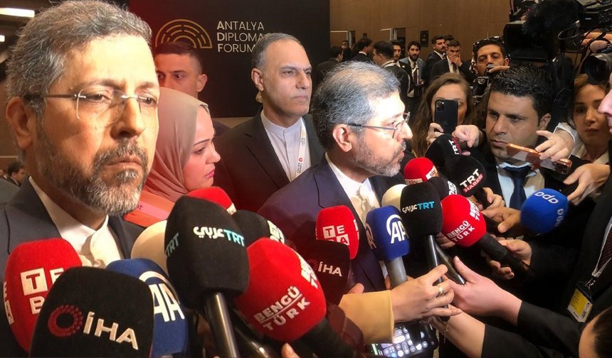 Antalya'da konuşan İran Dışişleri Bakan Yardımcısı Said Hatibzade: "Geçici ateşkesi kabul etmiyoruz"