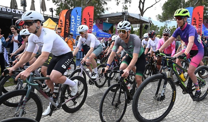 Antalya'da nefes kesen tırmanış: AKRA Gran Fondo başladı