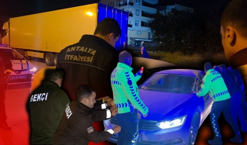 Antalya'da "derin" alarm! Sızan sürücü için camı kırdılar