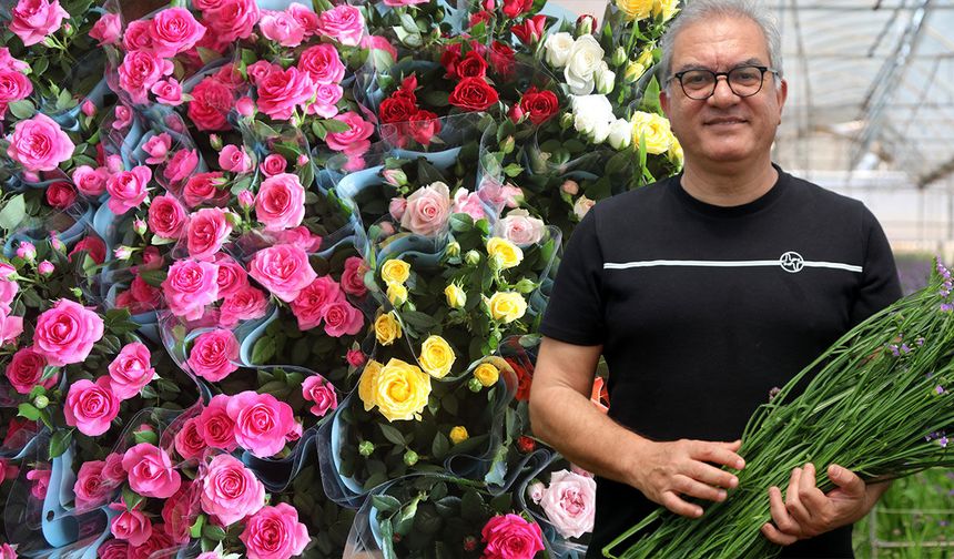 Antalya’dan Anneler Günü mesaisi: 16 ülkeye çiçek sevkiyatı hızlandı