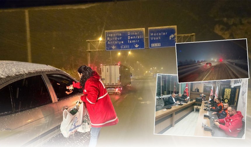 Antalya- Afyonkarahisar kara yolunda kar alarmı: Uzun araç kuyrukları oluştu!