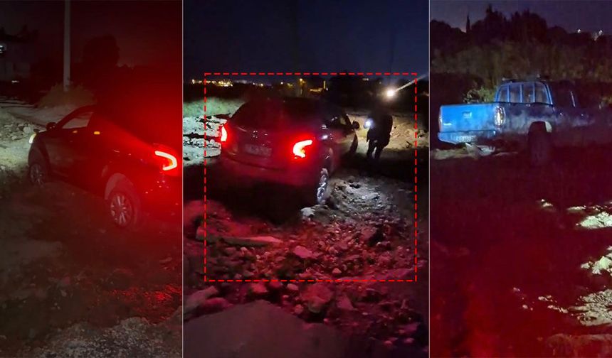Antalya'da bu yol kazaya davetiye çıkardı: Araçlar çukura düştü
