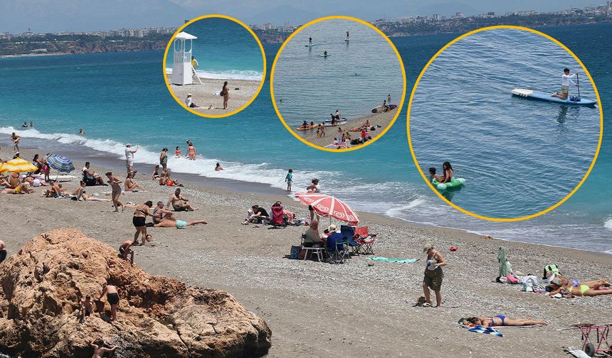 Antalya Konyaaltı Sahili tatilcilerle doldu!