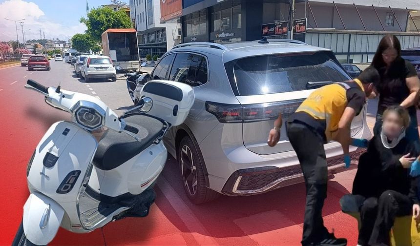 Antalya'da yayaya yol verince olanlar oldu! Motosiklet arkadan çarptı