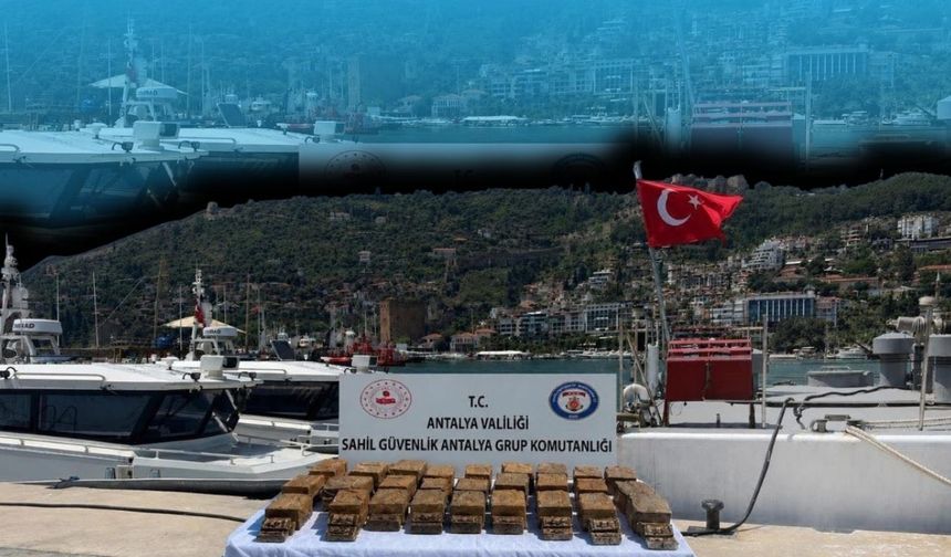 Antalya'da sahile paket vurdu! Bakın içinden kilolarca ne çıktı!