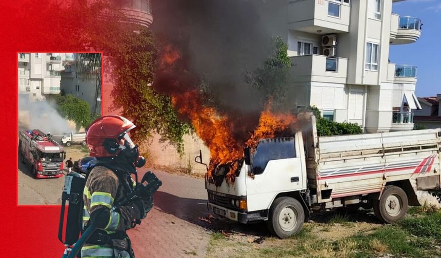 Antalya'da park halindeki kamyonet yandı!
