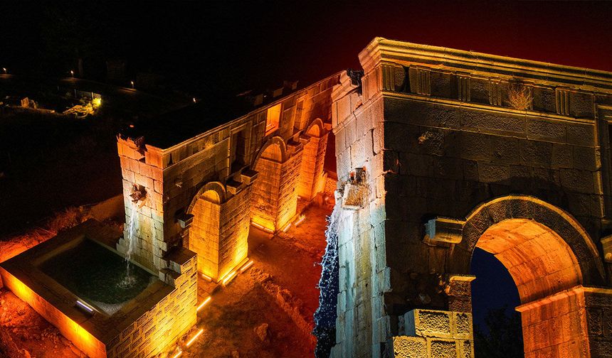 Patara Antik Kenti’nde 2 bin yıllık su perdesi yeniden hayat buldu