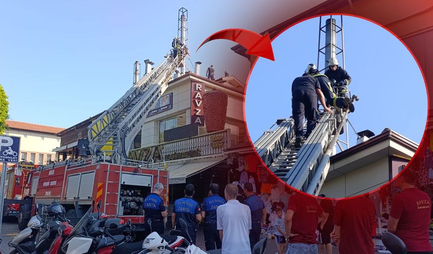 Antalya'da restoran bacasından yükselen dumanlar korkuttu!