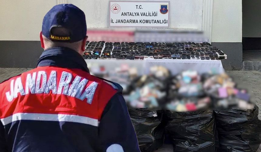 Antalya'da operasyon: Milyonlarca liralık kaçak ürün ele geçirildi