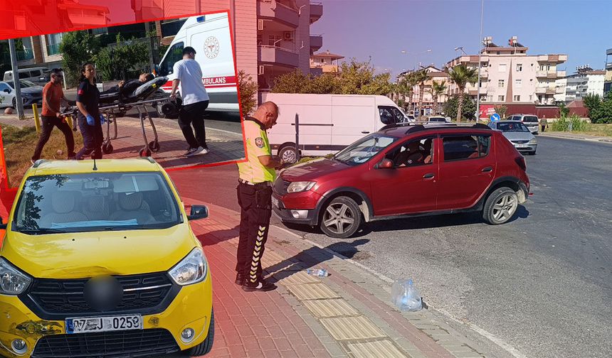 Antalya'da kavşakta taksi ile otomobil çarpıştı: 4 kişi yaralandı