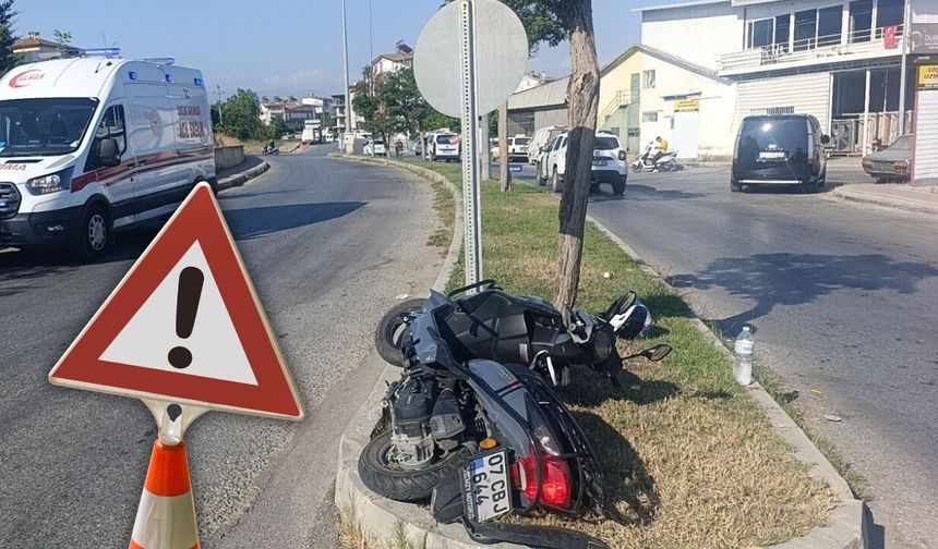 Antalya'da otomobille motosikletin çarpıştığı kazada 1 kişi yaralandı!