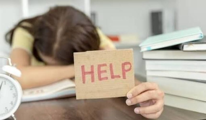 Sınav Kaygısıyla Nasıl Başa Çıkılır? Kaygıyı Azaltmanın Etkili Yolları